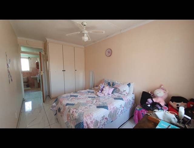 4 BEDROOM FREEHOLD FOR SALE IN BRACKENDOWNS